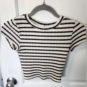 Gaze Striped Knit Top
